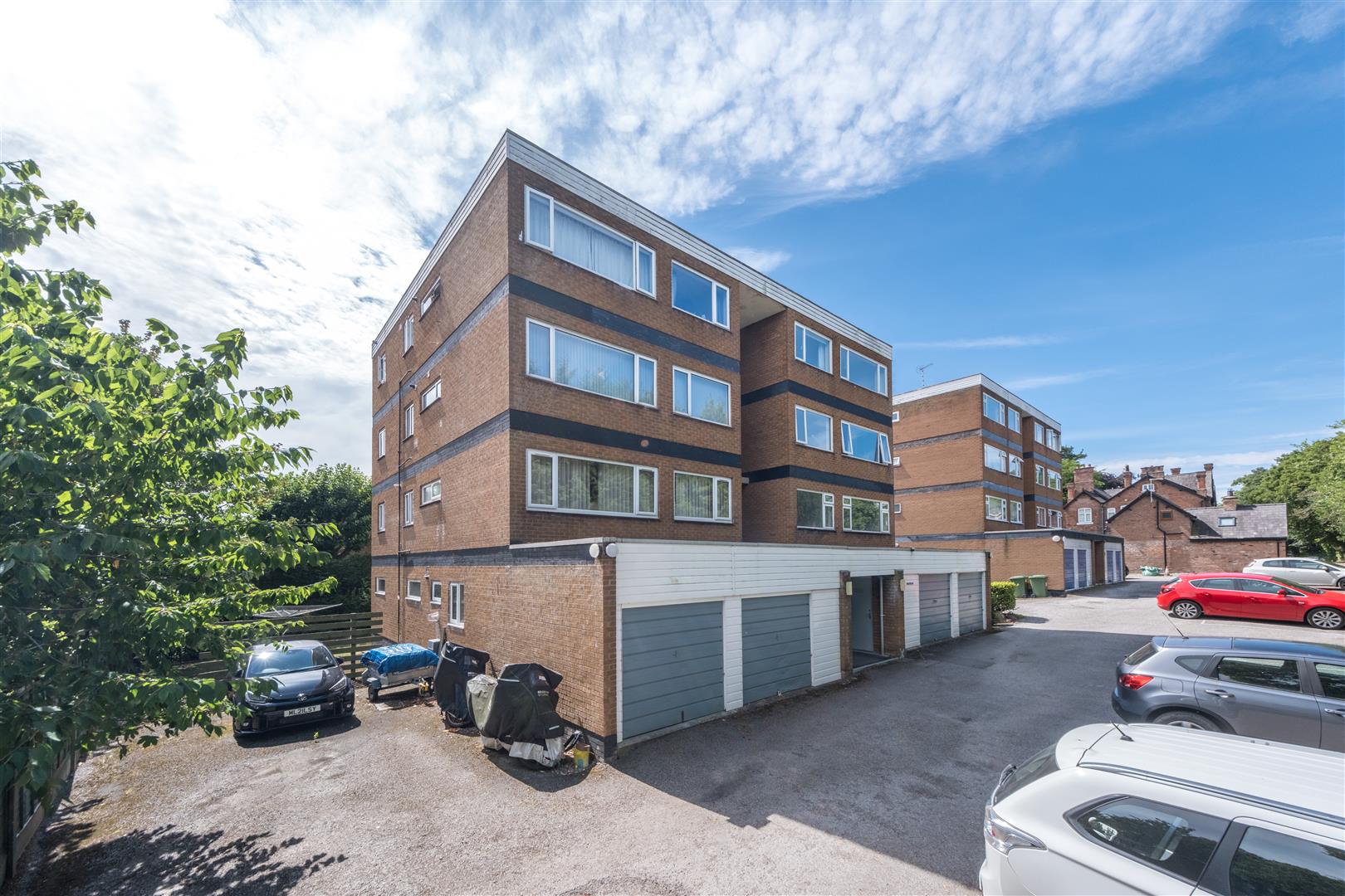2 bedroom  Flat for Sale in Northwich